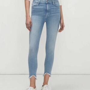 7FAM Skinny Ankle Light Wash Raw Wave Hem in size 30